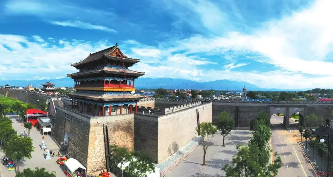 山西忻州凤凰广场桔子水晶酒店